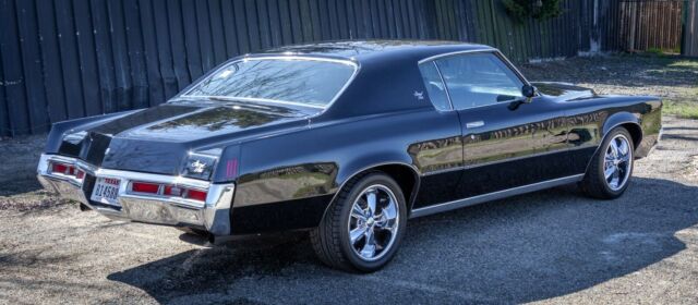 Pontiac Grand Prix 1972 image number 32