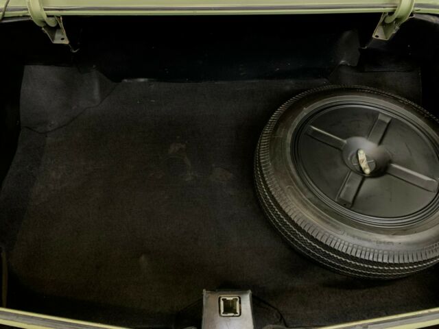 Cadillac DeVille 1969 image number 10