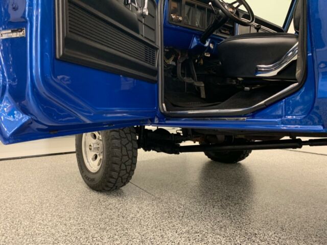 Ford F-250 1976 image number 22