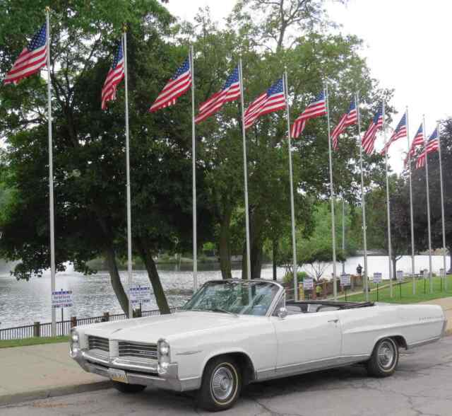 Pontiac Bonneville 1964 image number 8