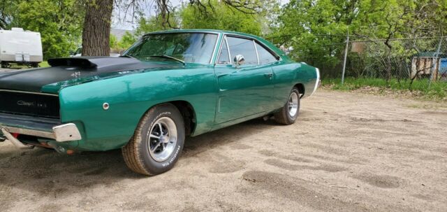 Dodge Charger 1968 image number 4