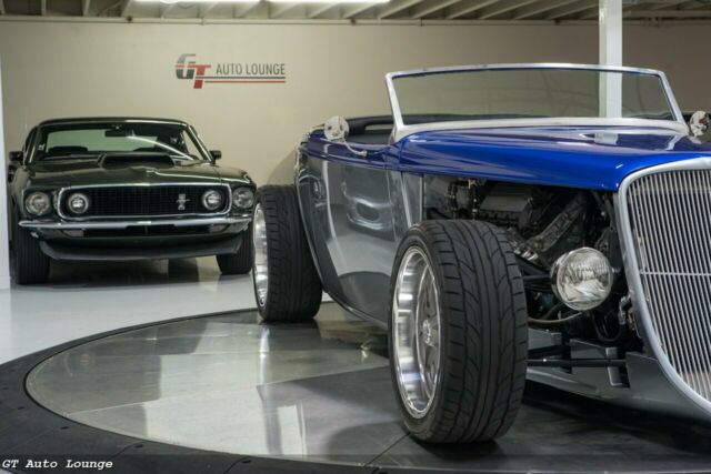 Ford Roadster 1933 image number 2
