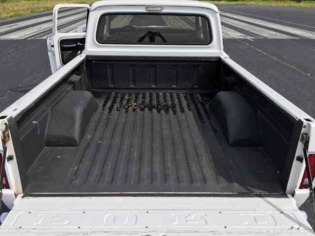 Ford F100 1967 image number 26