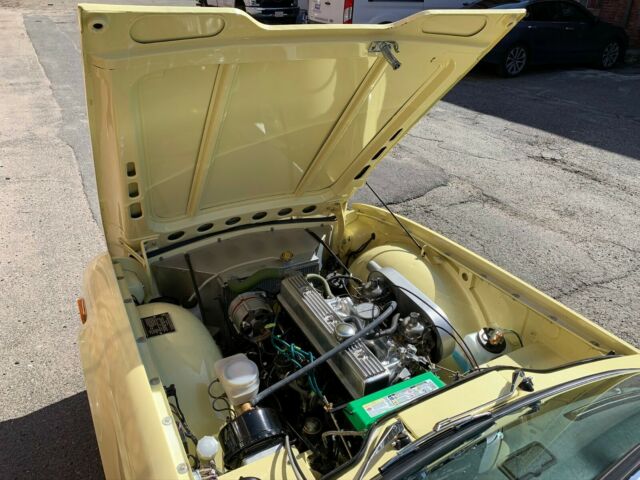 Triumph TR-6 1971 image number 7