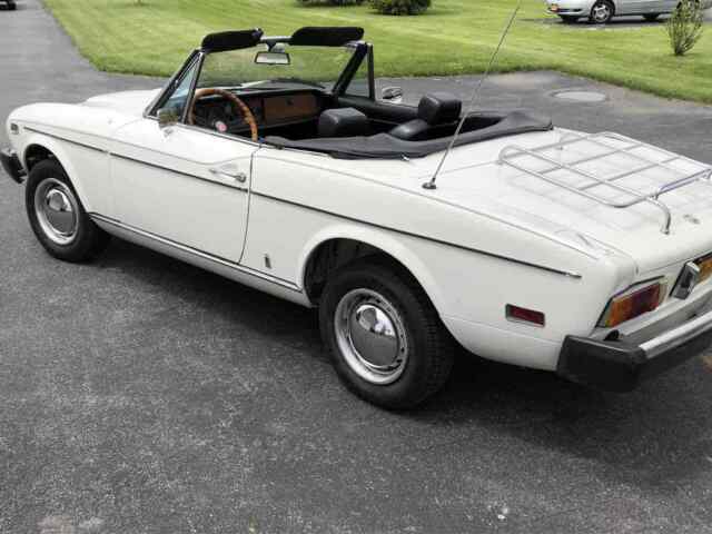 Fiat 124 1977 image number 25