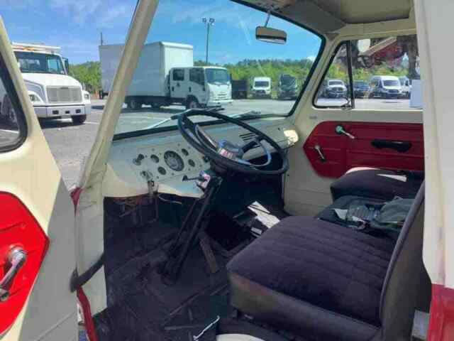 Ford Econoline Pickup 1963 image number 11