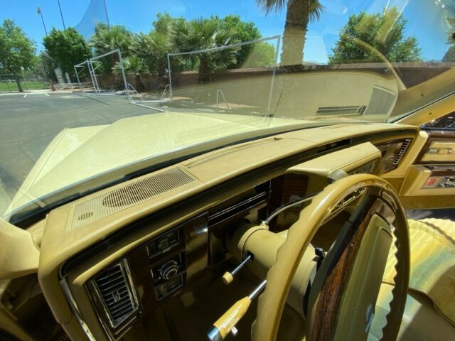 Cadillac DeVille 1978 image number 7