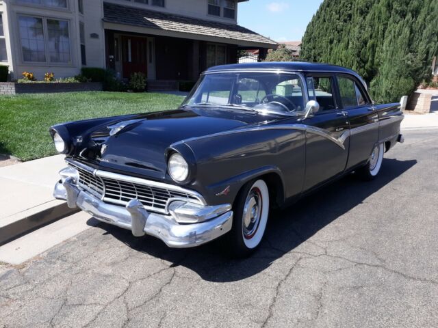 Ford Fairlane 1956 image number 4