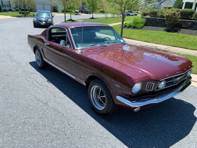 Ford Mustang 1965 image number 2