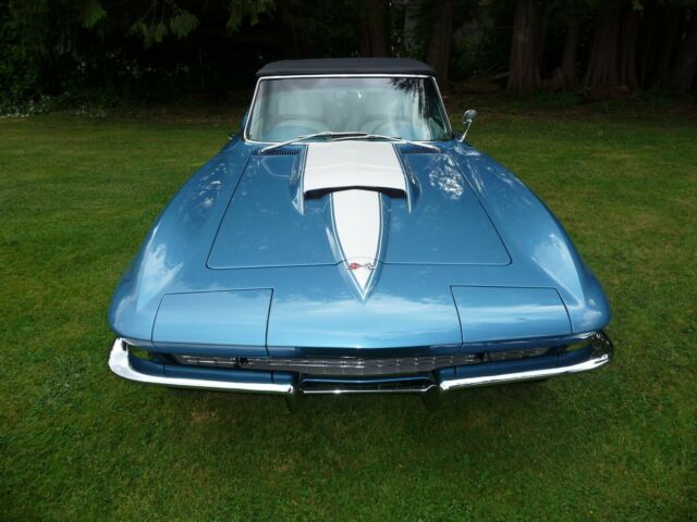 Chevrolet Corvette 1967 image number 25