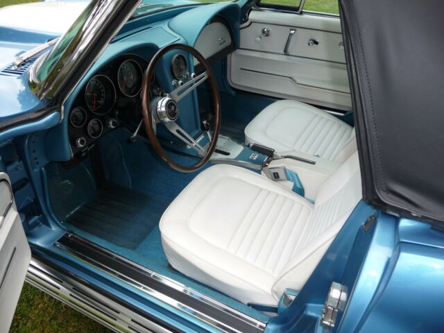 Chevrolet Corvette 1967 image number 32