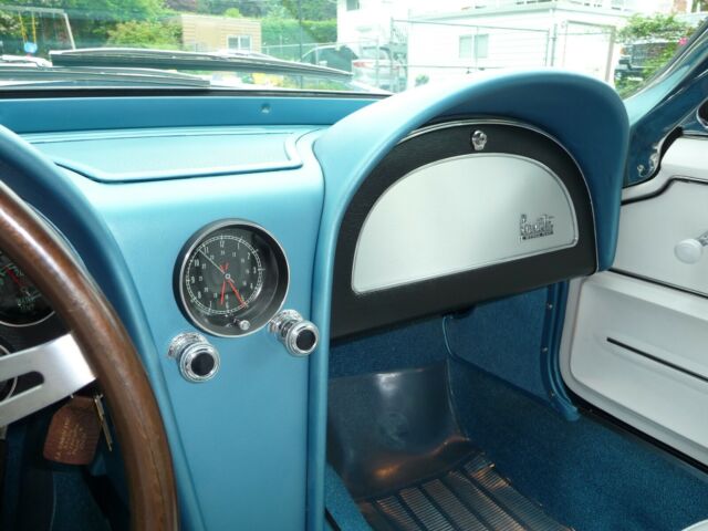 Chevrolet Corvette 1967 image number 34