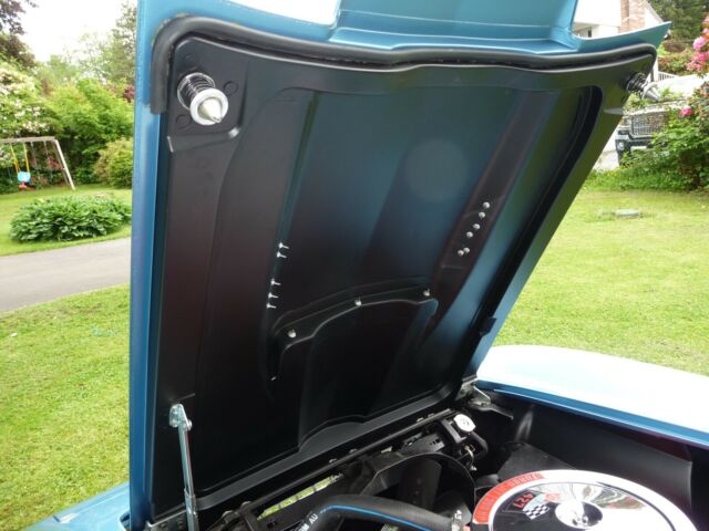 Chevrolet Corvette 1967 image number 39