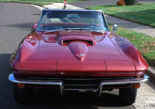 Chevrolet Corvette 1965 image number 16