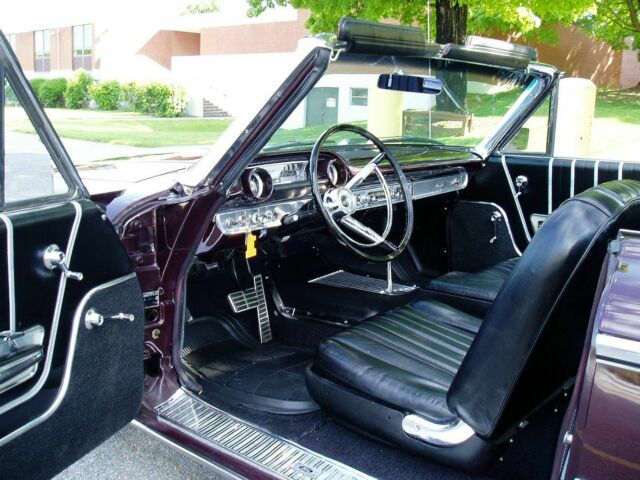 Ford Galaxie 1963 image number 10