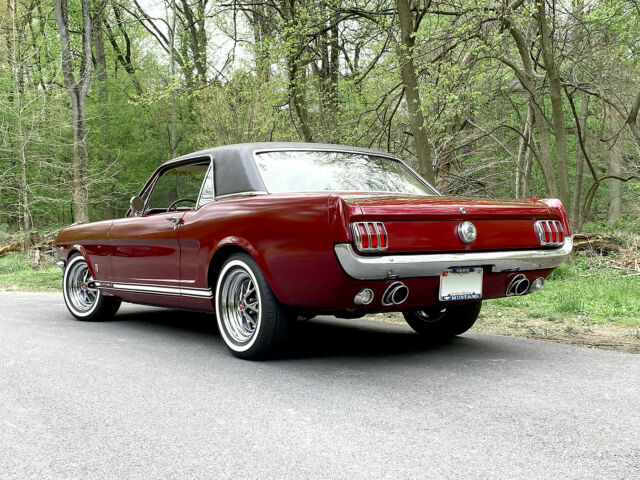 Ford Mustang 1966 image number 1
