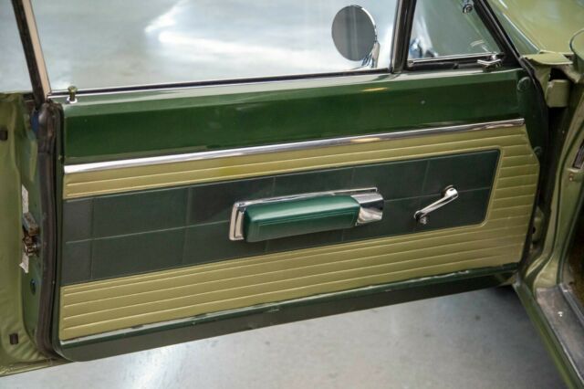 Plymouth Road Runner 1968 image number 36