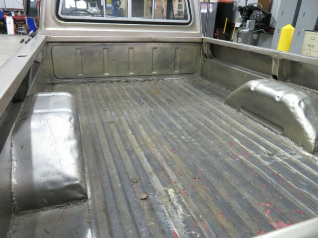 Ford F-250 1972 image number 4