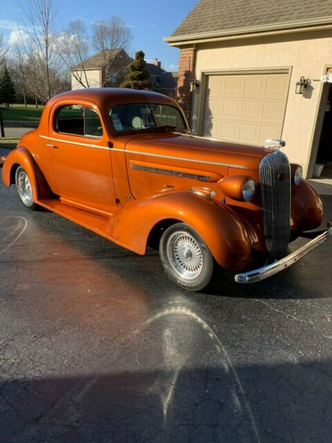 Buick Series 40 1936 image number 2