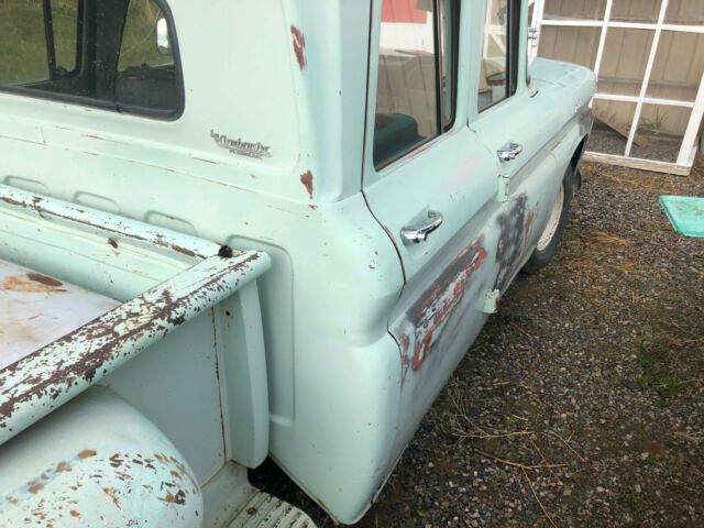Chevrolet C-10 1961 image number 24