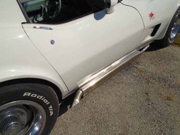 Chevrolet Corvette 1977 image number 13