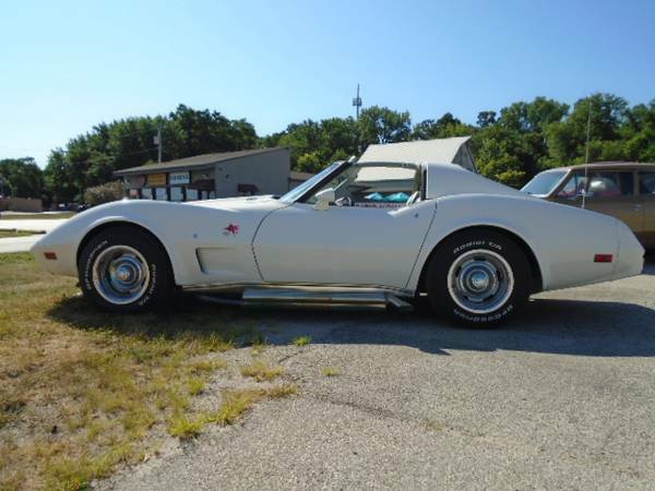 Chevrolet Corvette 1977 image number 14