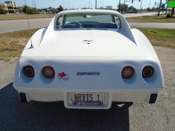 Chevrolet Corvette 1977 image number 25