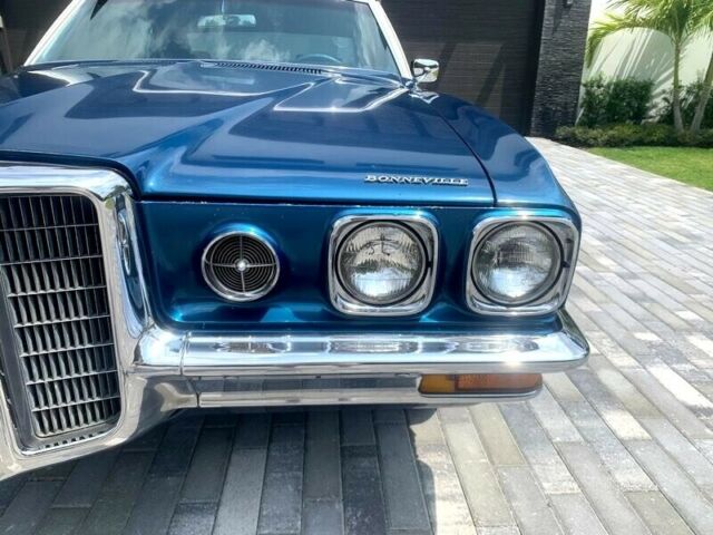 Pontiac Bonneville 1970 image number 29