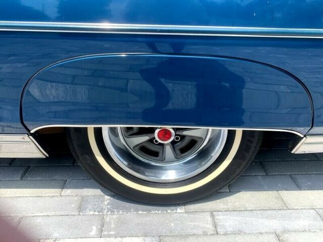 Pontiac Bonneville 1970 image number 34