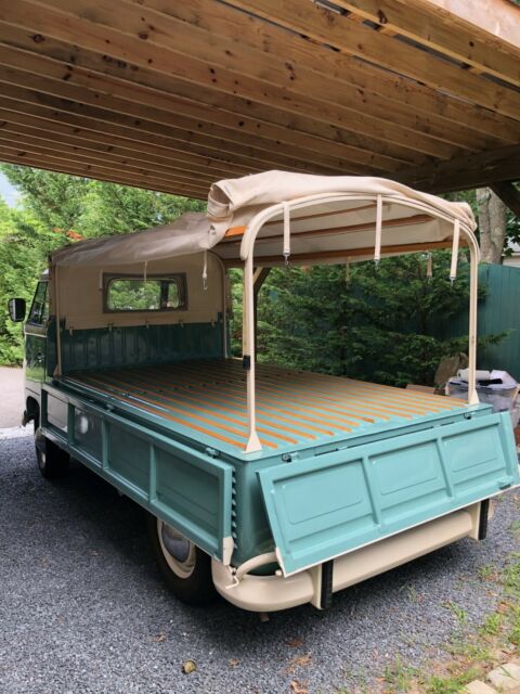 Volkswagen Bus/Vanagon 1962 image number 40