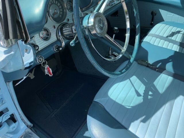 Ford Thunderbird 1957 image number 11