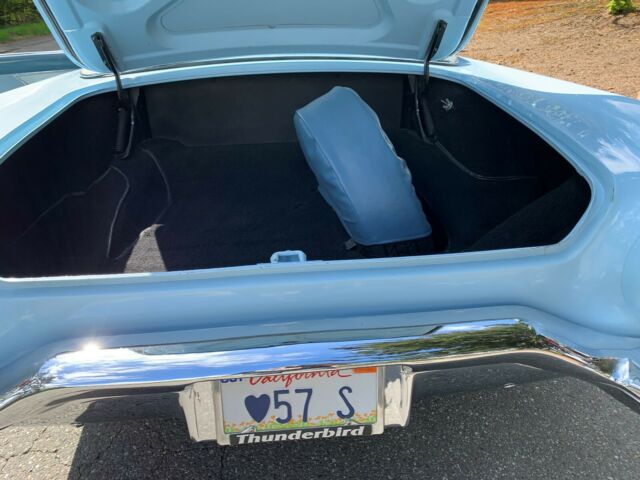 Ford Thunderbird 1957 image number 41