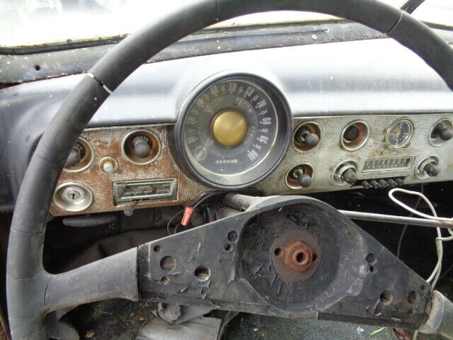 Ford Deluxe 1951 image number 13