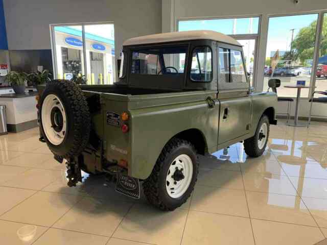 Land Rover Series III 1975 image number 4
