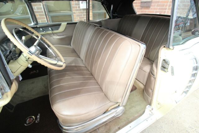 Cadillac Series 62 1956 image number 39