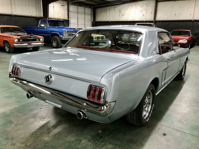 Ford Mustang 1965 image number 28