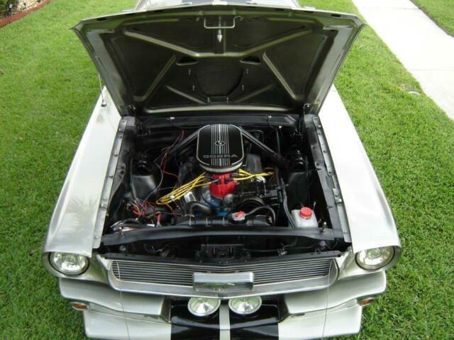 Ford Mustang 1966 image number 14