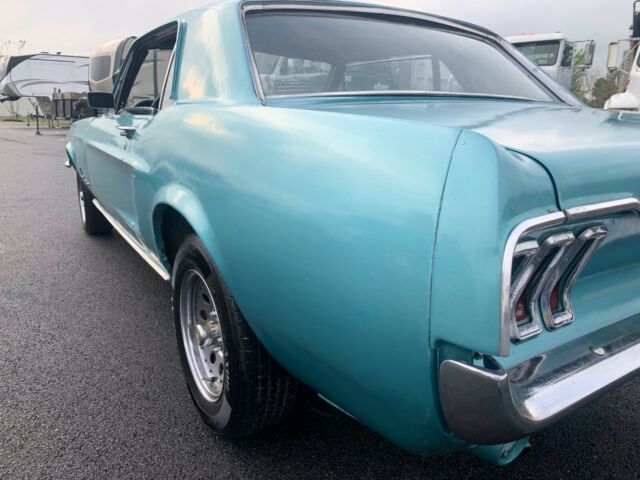 Ford Mustang 1968 image number 28