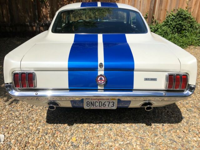 Ford Mustang 1965 image number 23