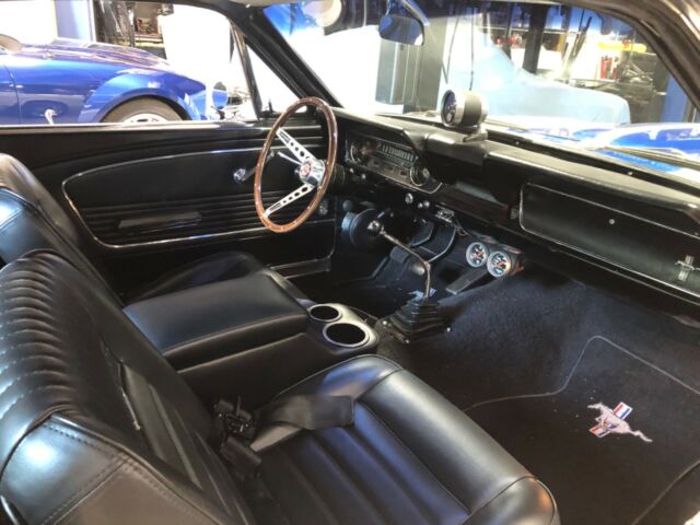 Ford Mustang 1965 image number 26