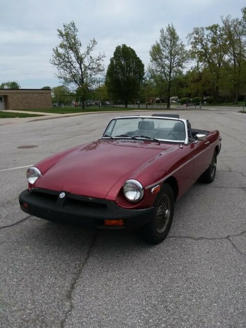 MG MGB 1976 image number 1