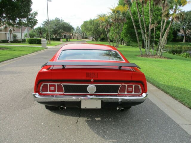 Ford Mustang 1972 image number 9