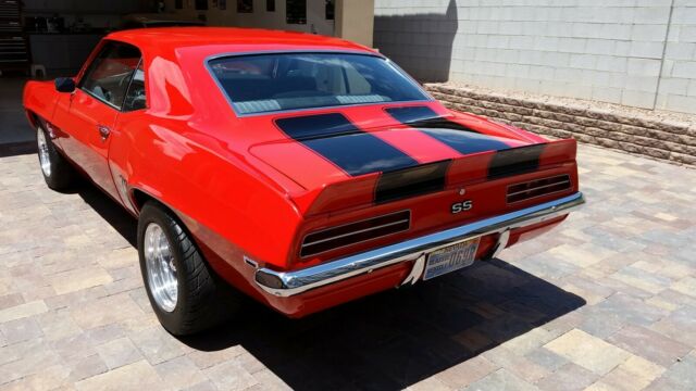 Chevrolet Camaro 1969 image number 2