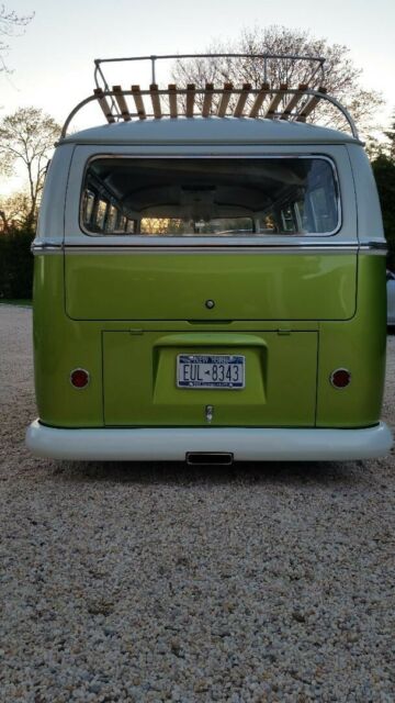 Volkswagen Bus/Vanagon 1966 image number 12