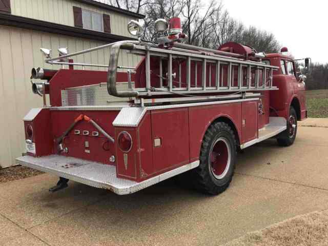 Ford F850 1964 image number 32