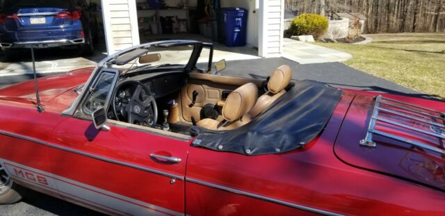 MGB Tourer 1979 image number 15