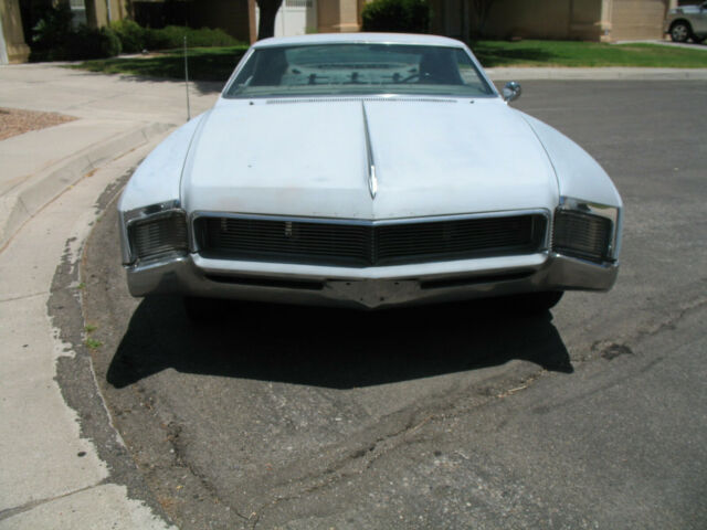 Buick Riviera 1966 image number 1