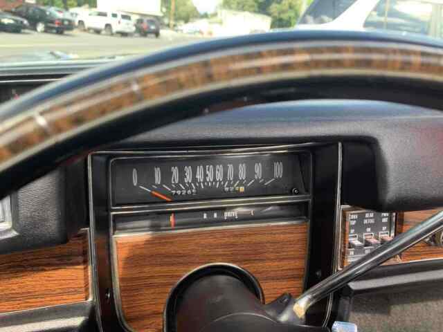 Cadillac Eldorado Convertible 1976 image number 20