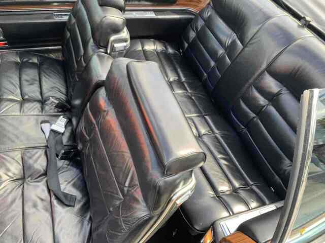Cadillac Eldorado Convertible 1976 image number 7