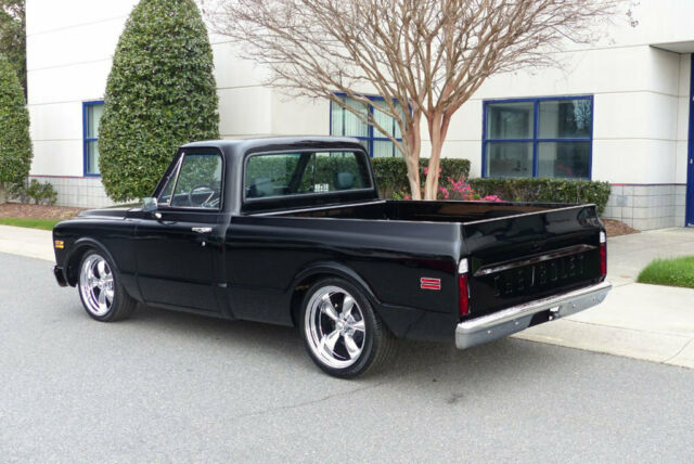 Chevrolet C-10 1968 image number 30